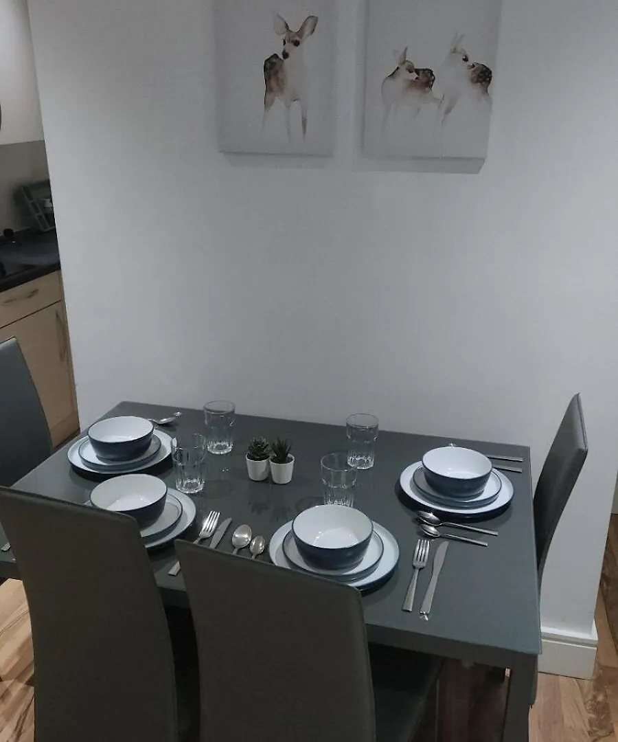 London Cozy Studio Long & Short Stay Apartment